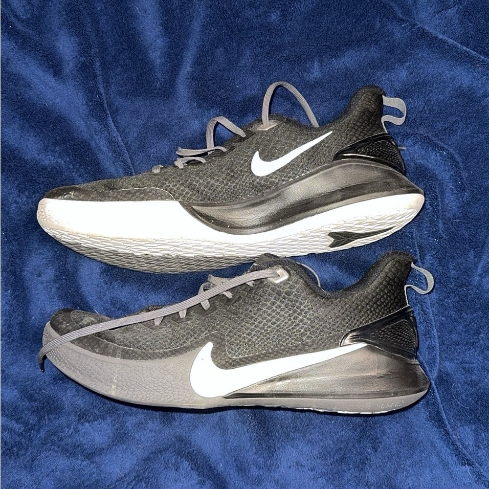 Kobe basketball shoes